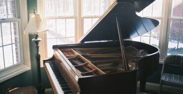 Get the Perfect Pitch with Professional Piano Moving Services